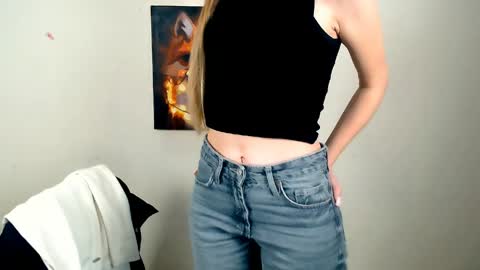 Angelina online show from 04-11-26, 06:18