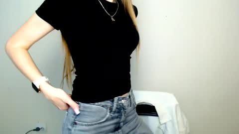 Angelina online show from 05-12-26, 06:54
