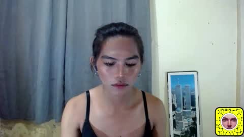 Snapshot of miss_cea_xoxo chatting on 05-29-26, 04:38 Cea online show from 05-29-26, 04:38