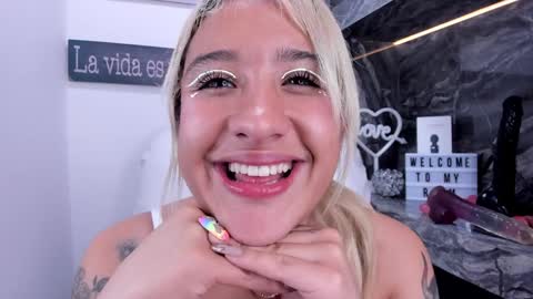 Snapshot of miss_danika chatting on 12-30-24, 08:15 Danika online show from 12-30-24, 08:15