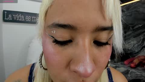 Snapshot of miss_danika chatting on 01-22-25, 11:01 Danika online show from 01-22-25, 11:01