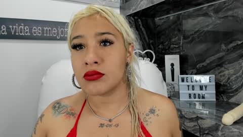 Snapshot of miss_danika chatting on 02-01-25, 10:59 Danika online show from 02-01-25, 10:59
