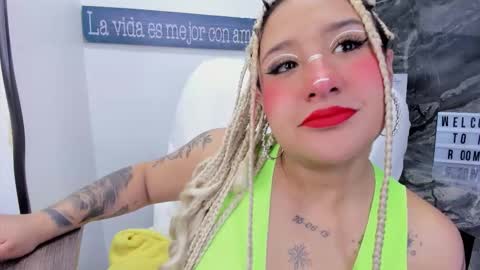 Danika online show from 12-18-25, 11:05