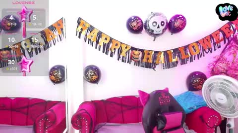 Melanie online show from 10-31-25, 11:55