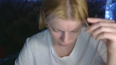 Elis online show from 09-27-25, 05:51