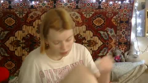 Snapshot of miss_elistia_ chatting on 06-16-26, 11:02 Elis online show from 06-16-26, 11:02