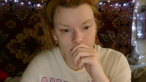 Snapshot of miss_elistia_ chatting on 06-17-26, 10:50 Elis online show from 06-17-26, 10:50