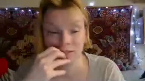 Snapshot of miss_elistia_ chatting on 07-03-26, 11:05 Elis online show from 07-03-26, 11:05
