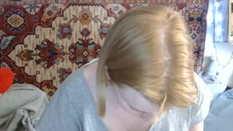 Snapshot of miss_elistia_ chatting on 07-06-26, 11:07 Elis online show from 07-06-26, 11:07