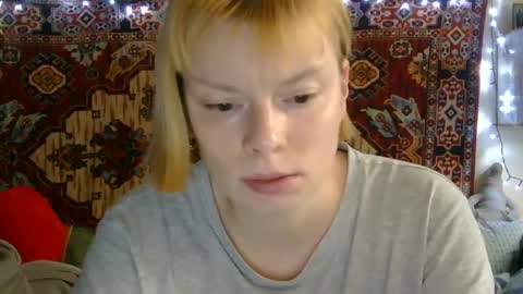Snapshot of miss_elistia_ chatting on 07-28-26, 11:28 Elis online show from 07-28-26, 11:28