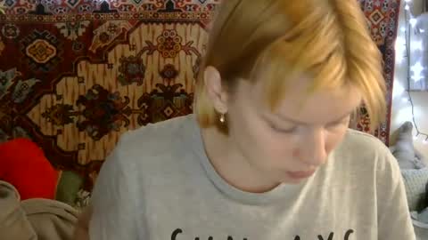 Snapshot of miss_elistia_ chatting on 07-28-26, 02:13 Elis online show from 07-28-26, 02:13