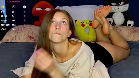 Emily online show from 05-08-26, 05:07