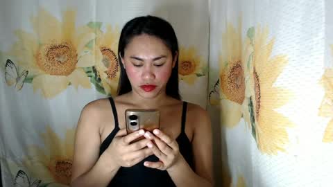 Snapshot of miss_eva2025 chatting on 07-25-26, 08:23 Eva online show from 07-25-26, 08:23