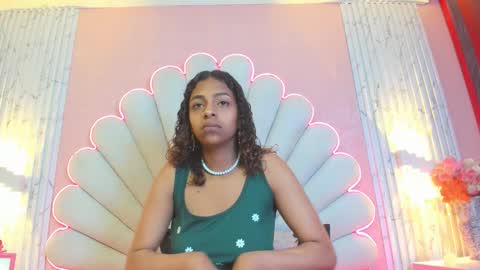 miss_evans_ online show from 01-12-26, 02:22