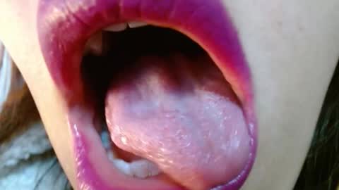 Miss Evoleth online show from 11-16-25, 09:26