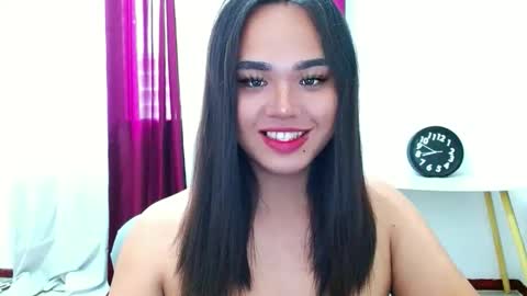 Snapshot of miss_fucos chatting on 09-22-25, 10:01 Lara online show from 09-22-25, 10:01