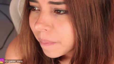  Elisabeth  IG galax xxia       online show from 12-26-24, 06:41