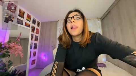  Elisabeth  IG galax xxia       online show from 03-01-25, 12:28