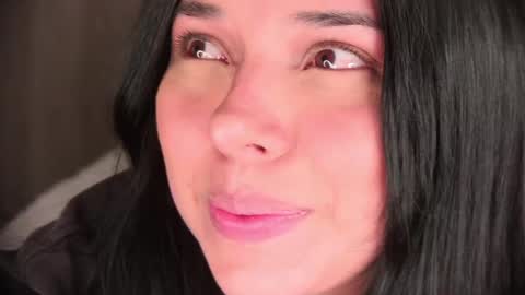 Snapshot of miss_galaxxia chatting on 05-11-26, 01:22 Elisabeth IG galax xxia online show from 05-11-26, 01:22