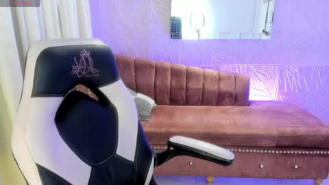 Isabella online show from 04-30-26, 02:01