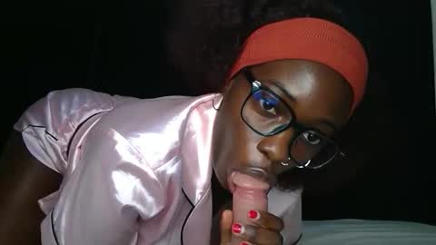 SensuElle  WHAT I DONT SHOW HERE... YOULL ONLY SEE IN PRIVATE  online show from 03-26-26, 06:08