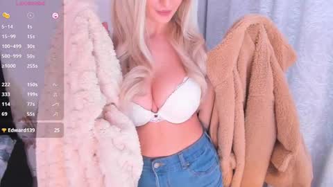 Snapshot of miss_jollie chatting on 03-03-25, 08:27 miss_jollie online show from 03-03-25, 08:27