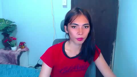 julie online show from 06-05-26, 06:52