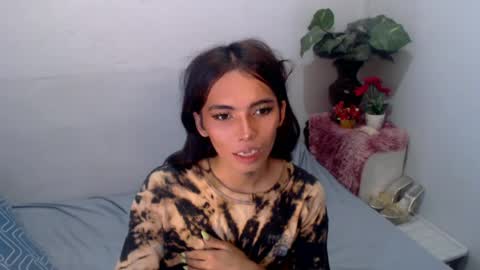julie online show from 06-18-26, 09:30