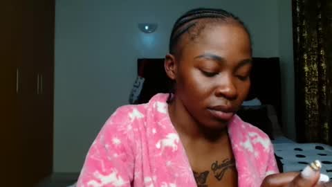 Snapshot of miss_kiarrafit chatting on 12-16-24, 09:09 Miss Kiarrafit online show from 12-16-24, 09:09