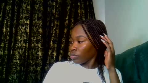 Miss Kiarrafit online show from 06-17-26, 07:15