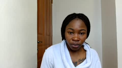 Miss Kiarrafit online show from 06-26-26, 01:48