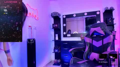 Miss Kittyn online show from 12-15-25, 01:10