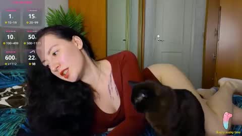 Laura online show from 12-19-24, 04:57