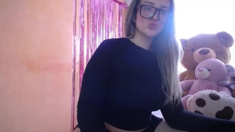 lilieth  online show from 01-08-26, 03:47