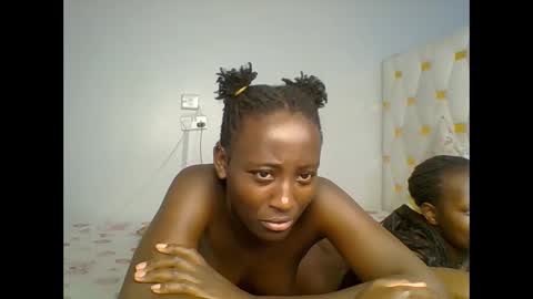 miss_lolah7 online show from 05-25-26, 03:18
