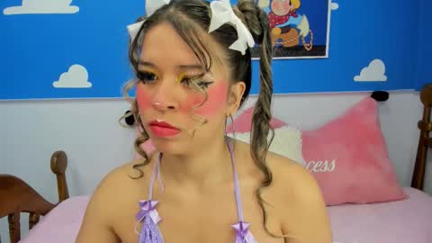 miss_lucyla online show from 10-21-25, 11:00
