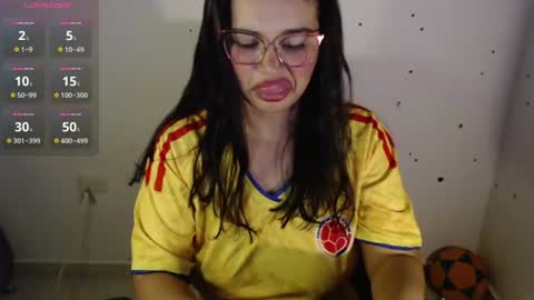 ly independent model online show from 06-17-26, 07:15