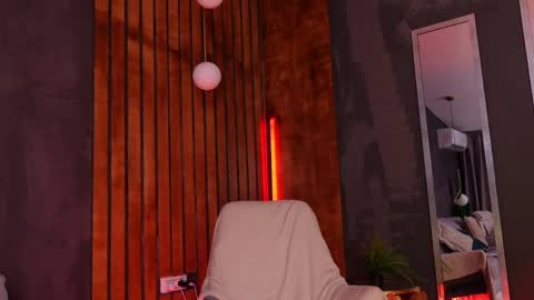 miss_m online show from 05-26-26, 08:05
