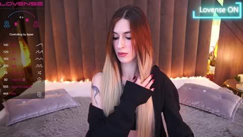Snapshot of miss_martini chatting on 01-31-25, 07:50 online show from 01-31-25, 07:50