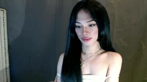 Snapshot of miss_moheera_xxx chatting on 06-23-26, 07:56 Moheera online show from 06-23-26, 07:56