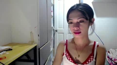 Snapshot of miss_moheera_xxx chatting on 07-27-26, 02:07 Moheera online show from 07-27-26, 02:07