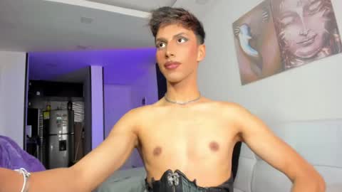 Goddess Myers  thumb up is important for me kisses  online show from 05-12-26, 04:59