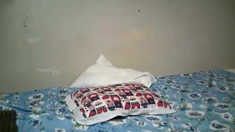 miss_pretty01 online show from 04-27-26, 11:03