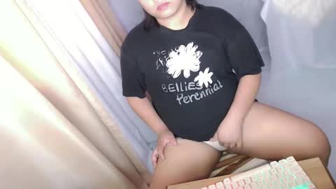 Snapshot of miss_ricadows18 chatting on 09-25-25, 01:31 Rica online show from 09-25-25, 01:31