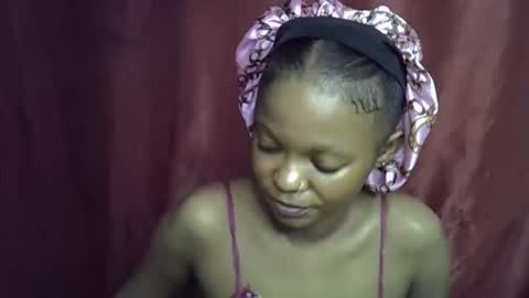 miss_rihanna2 online show from 12-14-25, 08:24