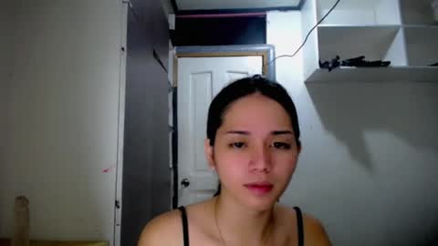 Snapshot of miss_rona_xoxo chatting on 07-23-26, 12:03 Rona online show from 07-23-26, 12:03