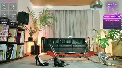 Snapshot of miss_satori_rose chatting on 01-24-25, 06:24 Satori Rose online show from 01-24-25, 06:24