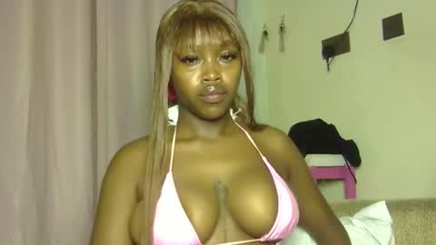 miss_sexyyy online show from 12-18-25, 12:49