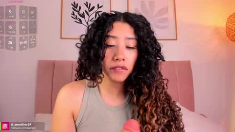 Snapshot of miss_sidney chatting on 02-25-25, 12:03 Amy Olivera online show from 02-25-25, 12:03