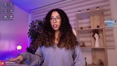 Snapshot of miss_sidney chatting on 09-11-25, 01:11 Amy Olivera online show from 09-11-25, 01:11
